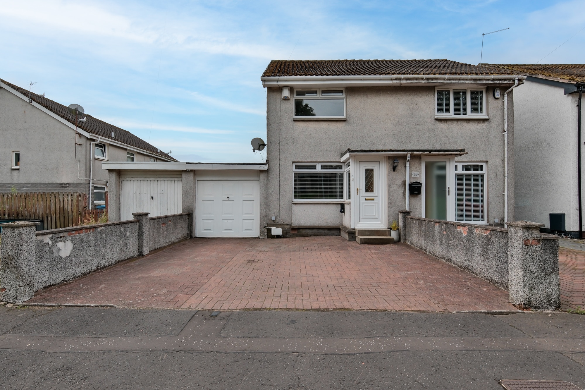 006-32 Currieside Place, Shotts, ML7 4AL