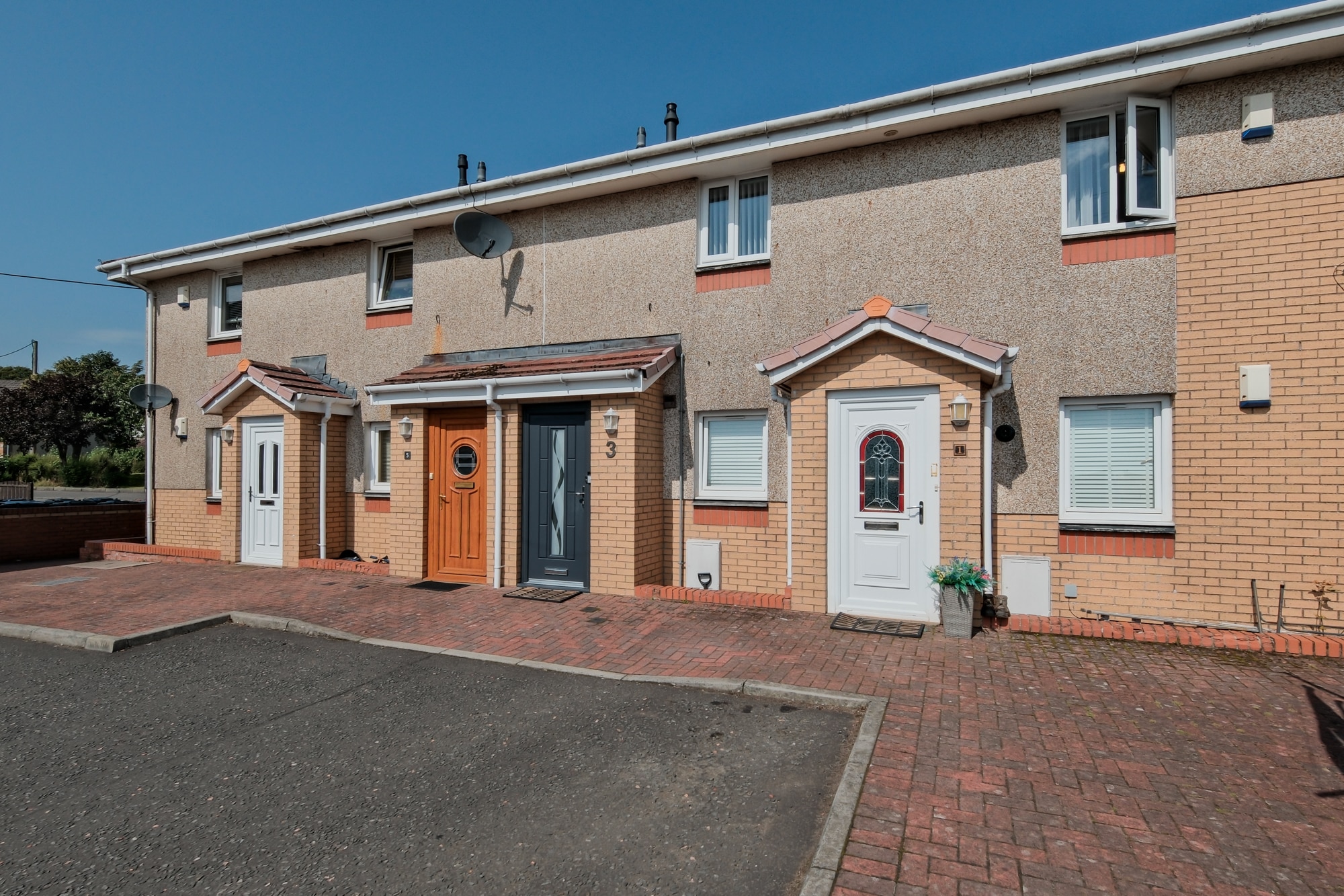 026-3 Rosehall Road Shotts ML7 4BW